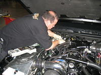 Scott Installs the 75 lb. Injectors